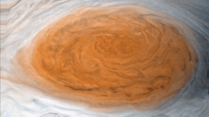 Juno-Sonde untersucht Jupiters Großen Roten Fleck